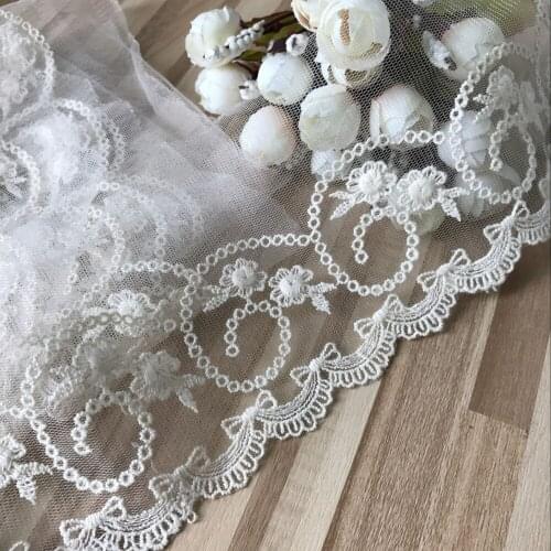 5 Yards Beige Tulle Lace Trim With Scallop In Beige Embroidery Flower Costume Design Home Party Decoration New Arrival 2018