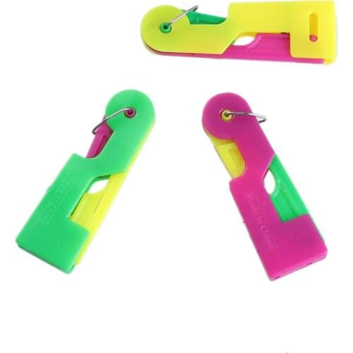 Hot 5PCs/Pack Plastic Automatic Needle Threader Sewing Machines Helpful Threader Home Craft Tools Accessories Random Color