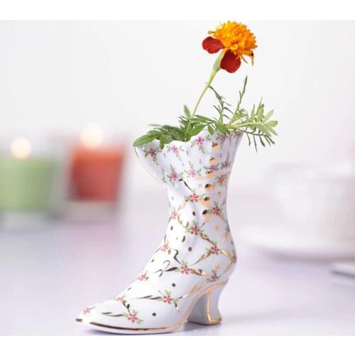 European Porcelain Shoes Wedding Gifts Home Decoration Ceramic Accessories modern Handicraft Crystal Shoes vase
