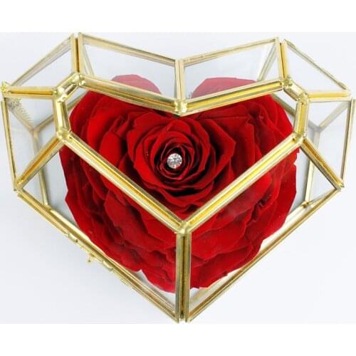 Hot Selling Newyear 2021 Valentines Day Wedding Home Decoration Preserved Flower Rose Luxury Golden Frame Glass Heart Giftbox