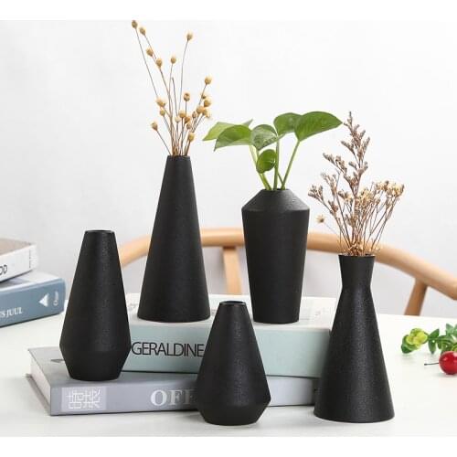 Ceramic Desktop Vase for Dried Flower Modern Home decor Nordic Style Decoration