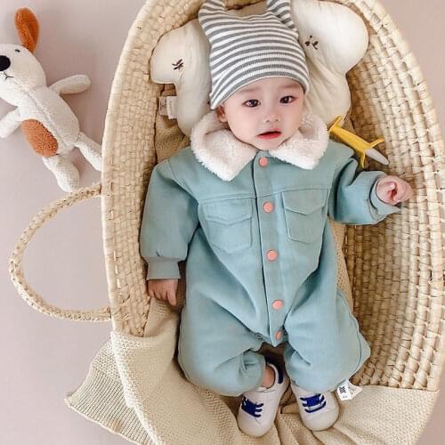 Baby clothes autumn winter plus velvet jumpsuit female newborns out of the dress baby warm thick climbing clothes outside wear