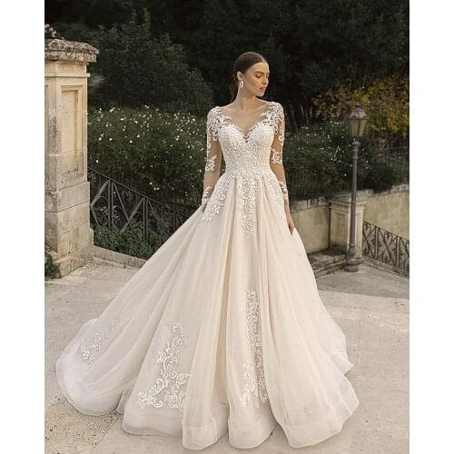 Long-sleeved lace bridal gown, sweetheart neckline, long prom formal dress, back button decoration, support for customization