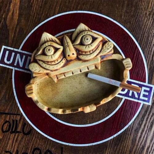 Fun thriller big mouth cat ceramic ashtray Classic vintage ashtray bar shop decoration