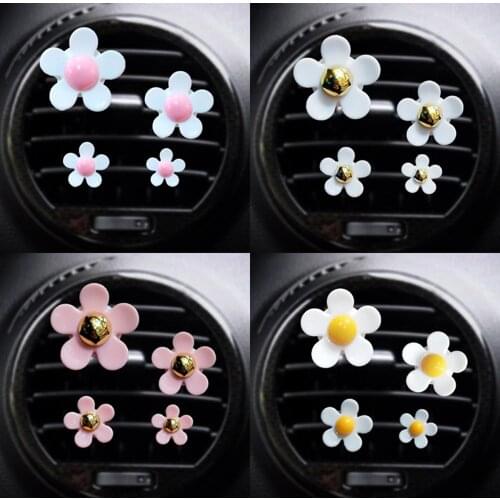 4 Pcs Car Outlet Vent Perfume Clip Small Daisy Air Conditioning Aromatherapy Clip Car Interior Decoration Supplies Air Freshener