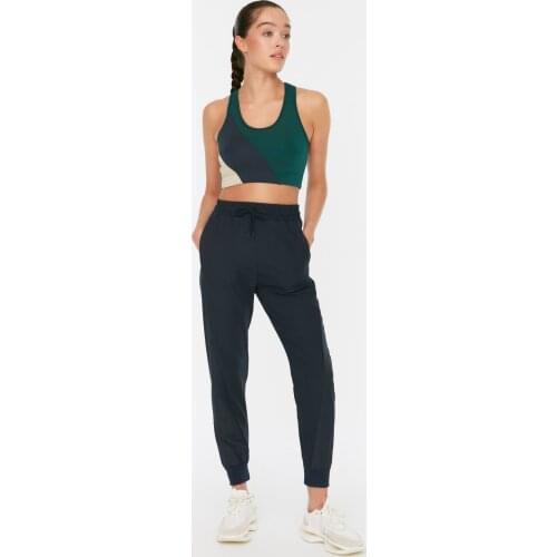 Trendyol Parachute Fabric Detailed Sports Sweatpants TWOSS20EA0065