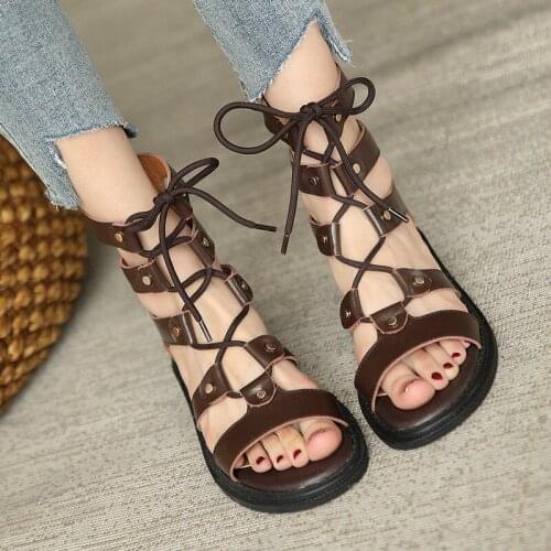 2021 handmade genuine leather summer women sandals rome stlyle casual shoes women gladiator flat heels cross tied rivets sandals