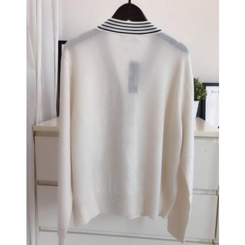 2020 Early Spring White Knitted Buckle Wool Knitted Cardigan Thin Jacket Japanese and Korean Elegant Women