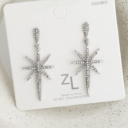 Sweet Girl Earrings 2020 Fashion New Earrings Wild Long Eight-pointed Star Net Red Crystal Earrings Womens Wholesale Brincos