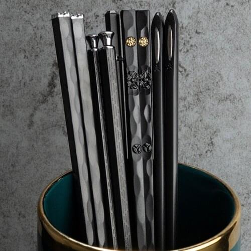 5 Pairs/set Japanese Chopsticks Chinese Stainless Steel Reusable Cooking Sushi Sticks to Eat Engraved Non-slip Kitchen Tableware