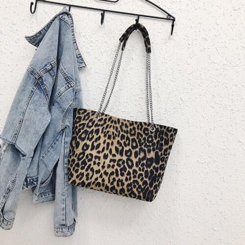 Womens Bag 2020 New European and American Leopard Print Womens Handbag Fashion Chain Shoulder Bag Messenger Bag Handbag