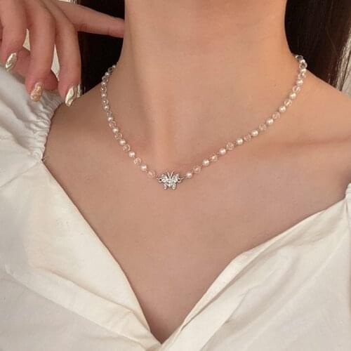 Korean Fashion Butterfly Necklaces For Women Girls Vintage Retro Classic Butterfly Pearls Beaded Necklace Fashion Jewelry Gifts