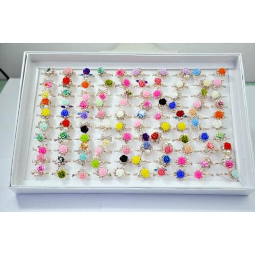 100Pcs New Fashion Cute Resin Flowers Women Girls Ring Feminine Jewelry Lots Bulks LR4065