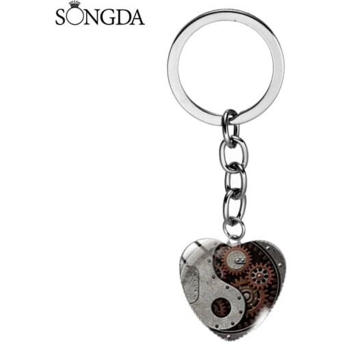 2021 Personalized Yin Yang Diagram Keychain Retro Tai Chi Eight Diagrams Art Pattern Glass Heart Pendant Car keyring Men Jewelry