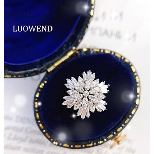 LUOWEND 18K Solid White Gold Pendant Necklace Real Natural Diamond Classic Women Temperament Engagement Snowflake Necklace