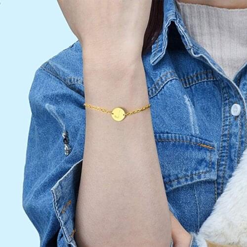 Stainless steel round shape 26 letter bracelet side engraving heart shape front and back wear bracelet heart shaped tail chain