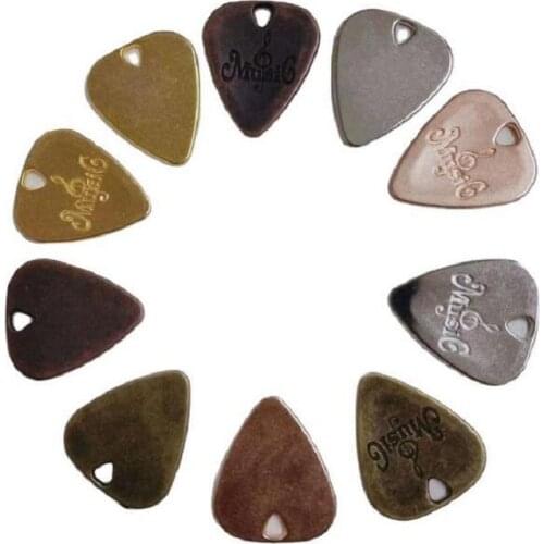 Electric guitar picks Amazons explosive electric guitar shrapnel metal guitar picks necklace picks solid string nails