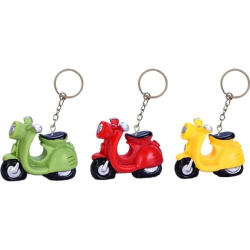 1PC Cute Funny Zinc Alloy Resin Mini Motorcycle Couple Keychains Decor Bags Car Keys Jewelry Crafts Key/bag Pendant Lover' Gifts