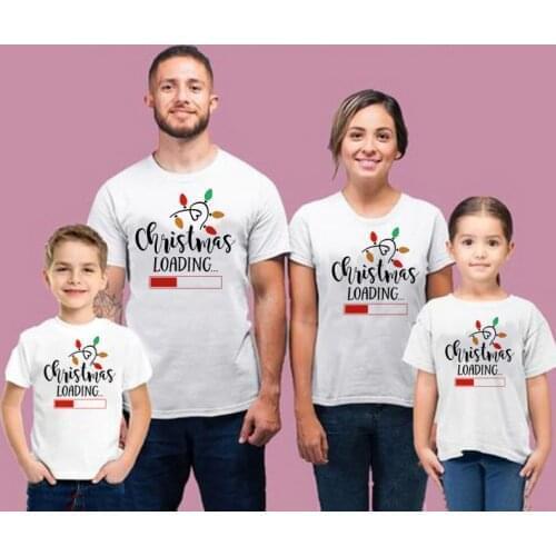 1pcs Christmas Loading Family T Shirt Clothes Mommy Daddy Daughter Son Matching T-shirt Mom Dad Kids Baby Party Tshirts Outfits