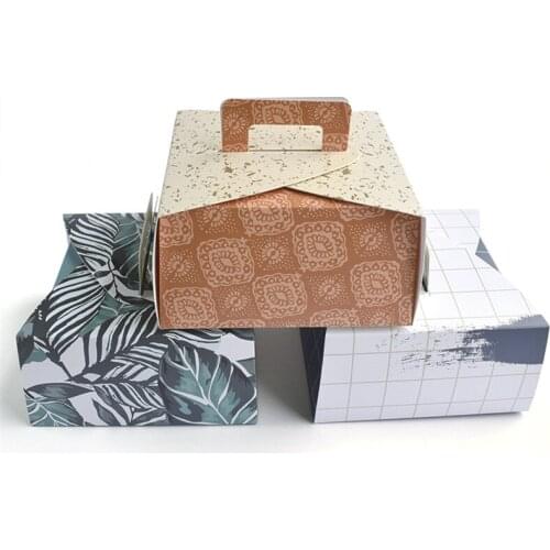 10pcs 13*13*6.5cm Cake Food Kraft Paper Box With Handle Boxes Christmas Birthday Wedding Party Candy Gift Packing