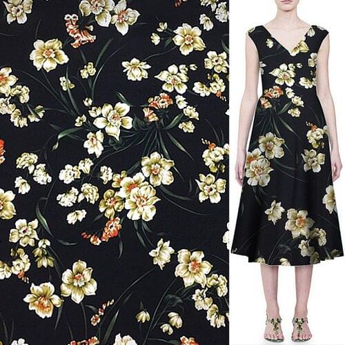 Elegant floral pattern on balck bottom 100% silk Crepe DE chine fabric,SCDC951