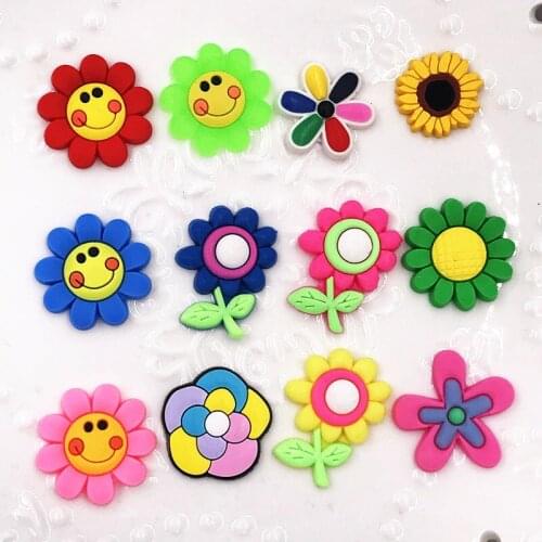 Wholesale 100PCS New Arrival Flower Icon Silicone Flat Back For DIY Phone Case Jewelry Badges Embellishments Accessories Crafts