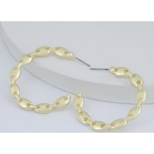 Pauli Manfi 2020 Fashion Simple Metal C-shaped Hollow Earrings Womens Popular Creative Party Jewelry Accessories