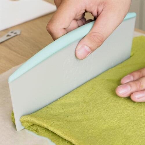 Plastic Dough Pastry Cutter Cake Scraper With Scale Handle Bench Scraper Pastry Tools Kitchen Baking Accessories