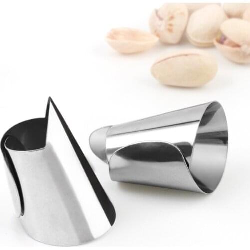 Vegetable and fruit cutting hand-guard finger peeling protector kitchen meat cutting cut-proof stainless steel finger protector