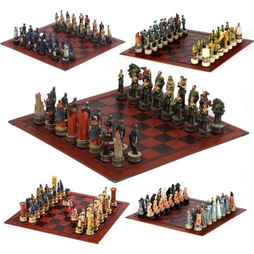 History-themed Chess 32 Painted Pieces with A Variety of Embossed Board Styles Can Choose From The Board Game Chess Set
