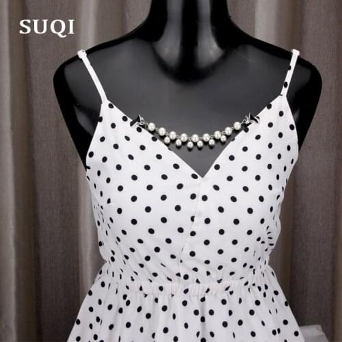 SUQI Retro Acrylic Pearl Sweater Cardigan Collar Clips With Duck-mouth Clip Holder Brooches Women Back of Dresses Shawl Clips