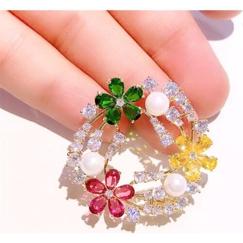 Vintage Flower Brooches for Women with Pearl Bling Cubic Zirconia Wreath Brooch Pins Clothing Wedding Jewelry Accessories broche