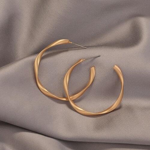 Classic small round pearl gold ring earrings punk simple Korean Version of Round Earrings ladies Jewelry earrings ring Gifts