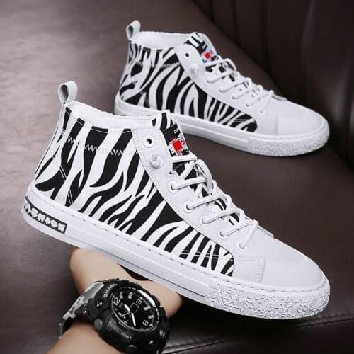 Hot High Top Mens Canvas Shoes New Style Zebra Pattern Canvas Sneakers Men Fashion Espadrilles For Men Rubber Sole Casual Shoes