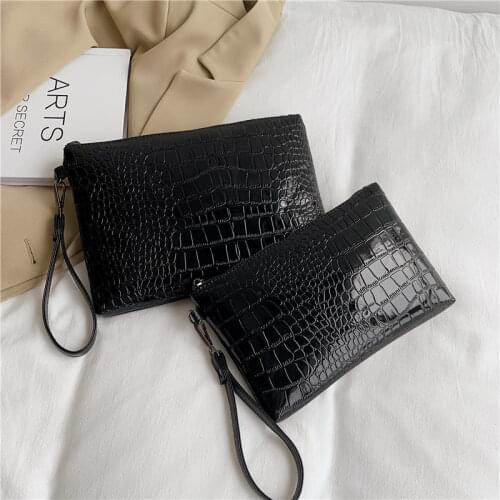 Fashion Retro Black Envelope Bag Crocodile Pattern PU Leather Baguette Bag Clutch Bag Female Casual Party Bag Daily Bag Purse