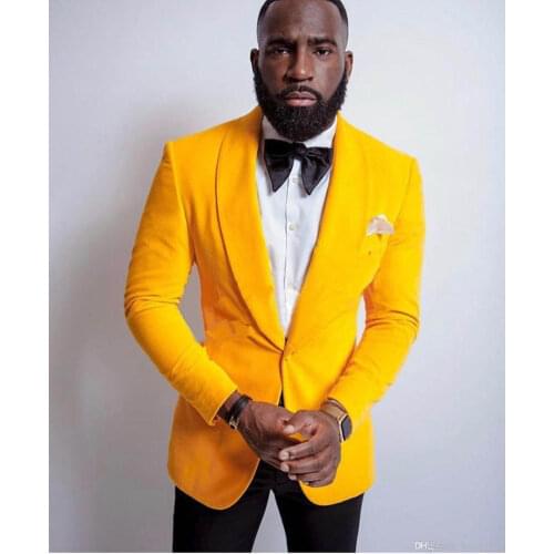 New Handsome One Button Yellow Velvet Wedding Groom Tuxedos Shawl Lapel Groomsmen Men Suits Prom Blazer (Jacket+Pants+Tie)