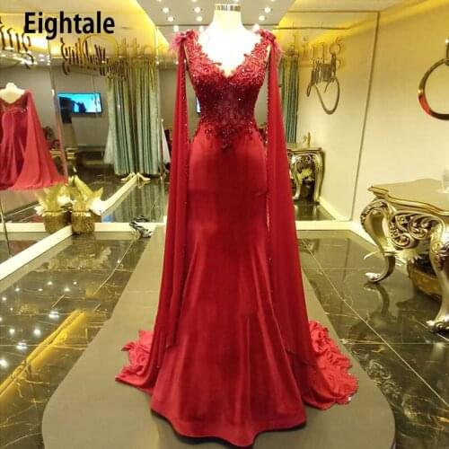 Arabic Evening Dresses V-Neck Beaded Dubai Prom Gown Feather Appliques Mermaid Red Cap Sleeve Velvet Fomral Party Dress