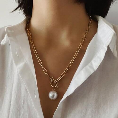 New Brand Fashion Pearl Geometric Pendant Necklace Ladies Gold Metal Snake Chain Necklace Design Jewelry Wholesale
