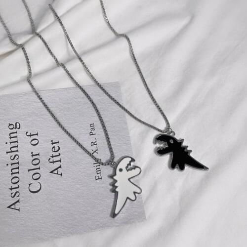 2x Classic Cartoon Paired Unisex Necklace Cute Dinosaur Pendant for Boyfriend Girlfriend Birthday Presents