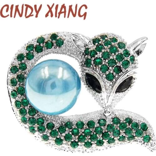 CINDY XIANG New Animal Fox Brooch Bright Rhinestone Big Simulated Pearl Clothing Accessories lady Brooch Gifts Party Accessories