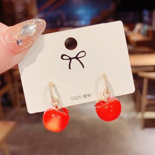 Korean fashion jewelry 2021 summer new earrings cute girly red apple stud earrings declare that the earrings are for women