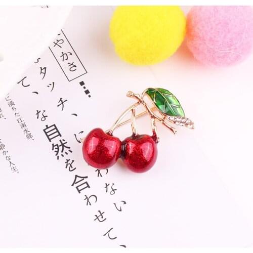 LUBOV Lovely Twin Red Cherries Green Leaf Brooches Pins Gold Color Metal Branch Fruit Brooch Pin Women Party Costume Jewelry