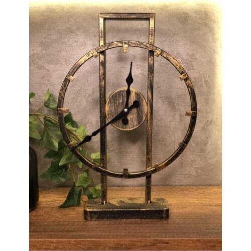 EMORES A Table Clock