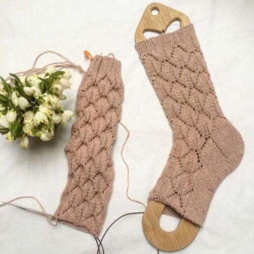 2PCs Natural Color Wooden Hollow Handmade Hand Knitting Socks Blocker Stretchers Sock Model board for Children Adult