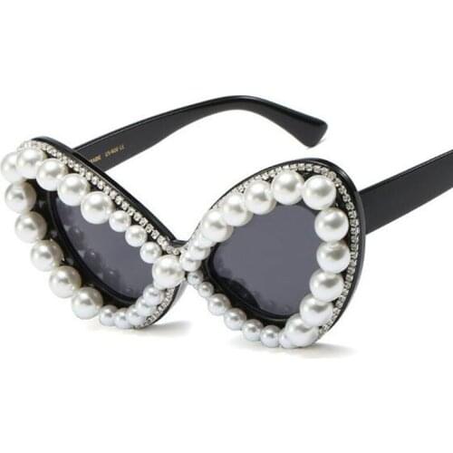 Fashion Shades 2020 New Cat Eye sunglasses elegant Pearl Rhinestone oversize sunglasses for ladies high quality designer Eyewear