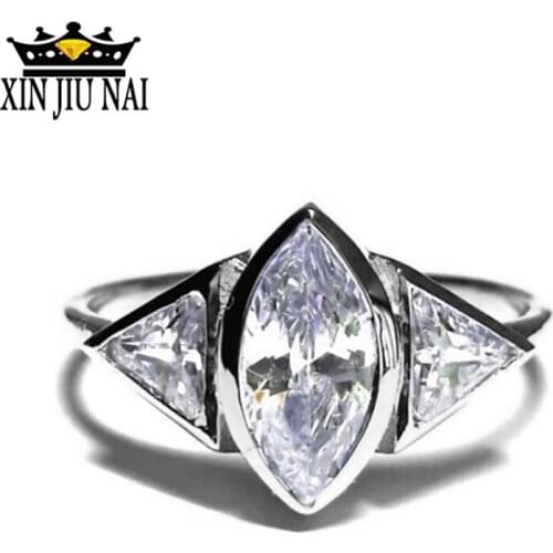 Fashion White Shiny Zirconium Crystal Triangle Ring Fashion Lady Bride Wedding Engagement Party Jewelry
