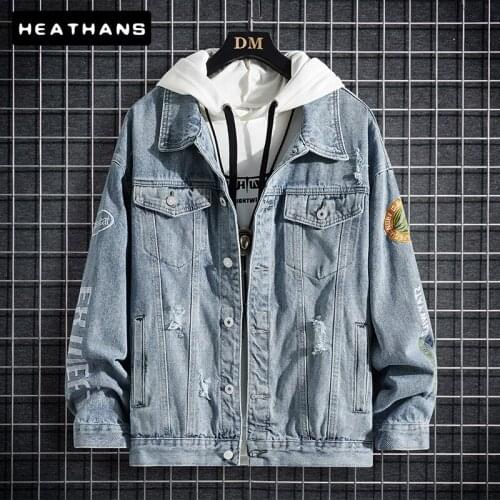 Handsome Mens Denim Jackets Young Autumn Winter Thick Light Blue Denim Jacket Men Vintage Embroidery Hole Loose Jean Jacket Male