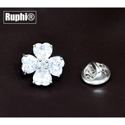 LOVE Lucky Clover Mini Collar Badge Pin Brooch blouse anti-leakage fashion ornament accessory