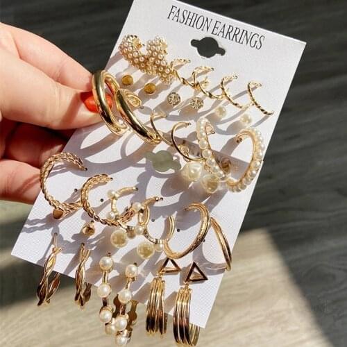 Delicated Vintage Pearls Hoop Earrings For Women Girls Ear Jewelry 2021 Geometric Round Circle Pearls Long Dangle Earrings Set