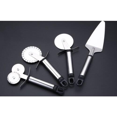 1PC Pizza Cutter Home Family Stainless Steel Pizza Knife For Pizza Tools Kitchen Tools Pizza Wheels QA 011